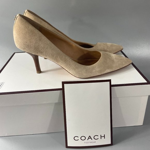 COACH BEIGE SUEDE LEATHER PUMPS HEALS NEUTAL COLOR, SIZE 6B - Picture 2 of 12